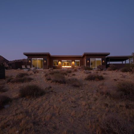 Shelter 2 L A Classic At Joshua Tree Park Entrance Exterior foto