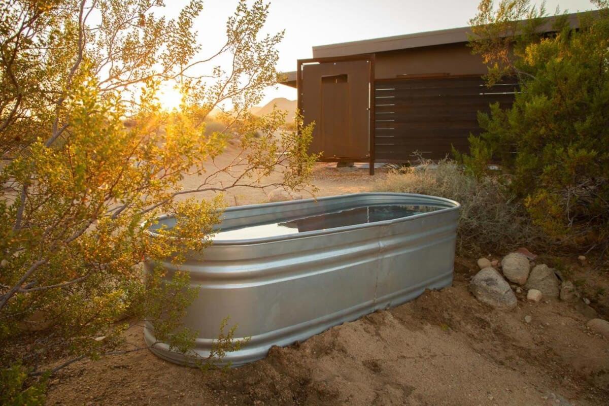 Shelter 2 L A Classic At Joshua Tree Park Entrance Exterior foto
