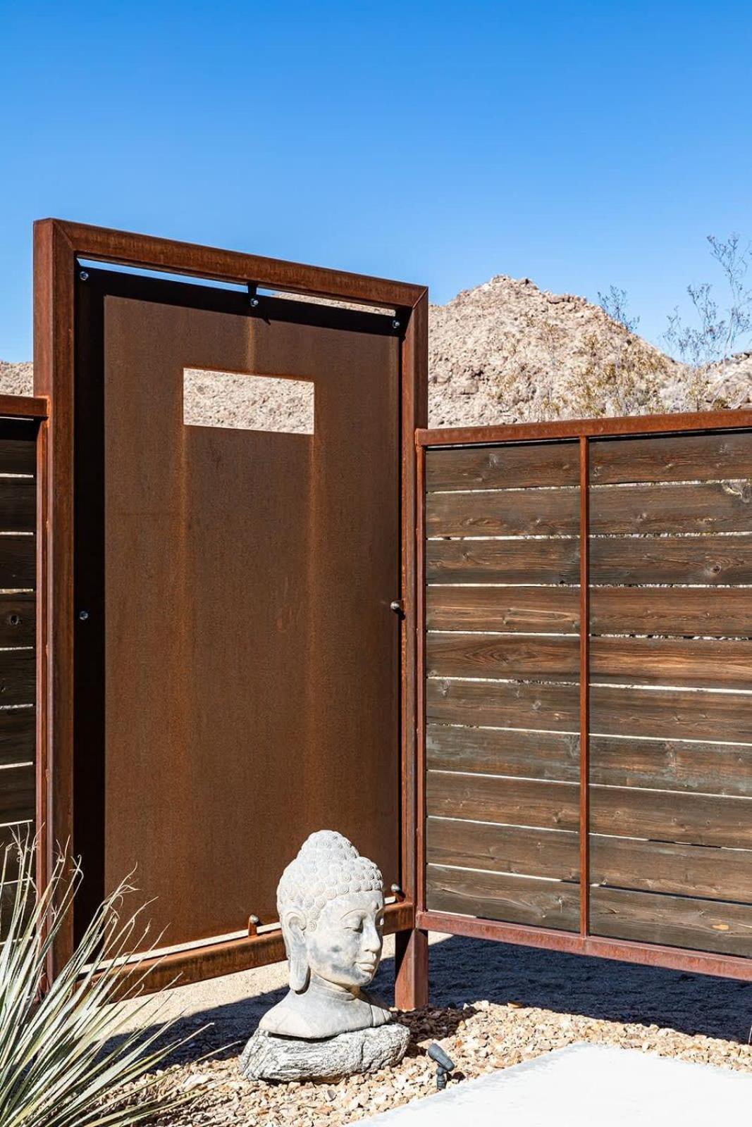 Shelter 2 L A Classic At Joshua Tree Park Entrance Exterior foto